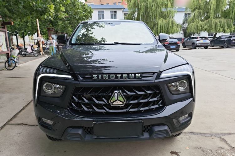 Used Sinotruk BOLDEN 2024 Commercial 2.0T Automatic Diesel 4x4 Long Wheelbase Luxury Edition Front