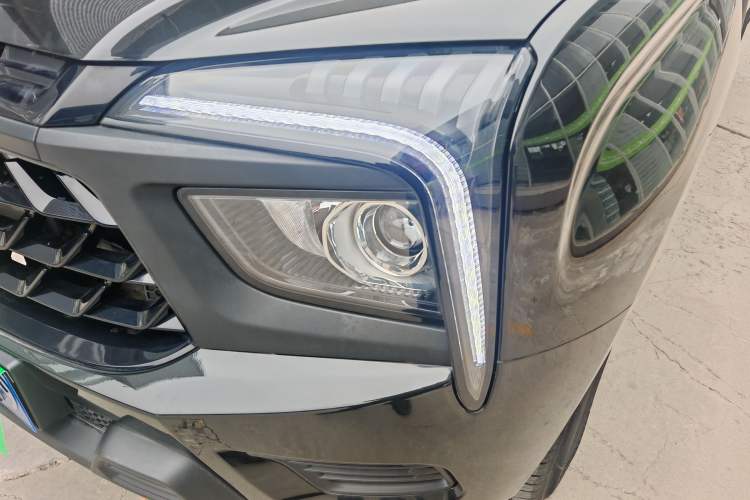 Used Sinotruk BOLDEN 2024 Commercial 2.0T Manual Diesel 4x4 Long Wheelbase Youth Edition Left Front Headlight