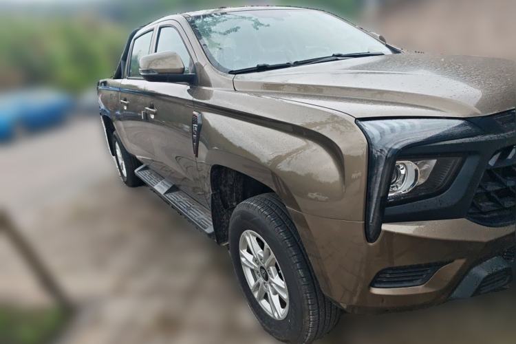 Used Sinotruk BOLDEN 2024 Commercial 2.0T Manual Diesel 4x4 Long Wheelbase Youth Edition Exterior 2