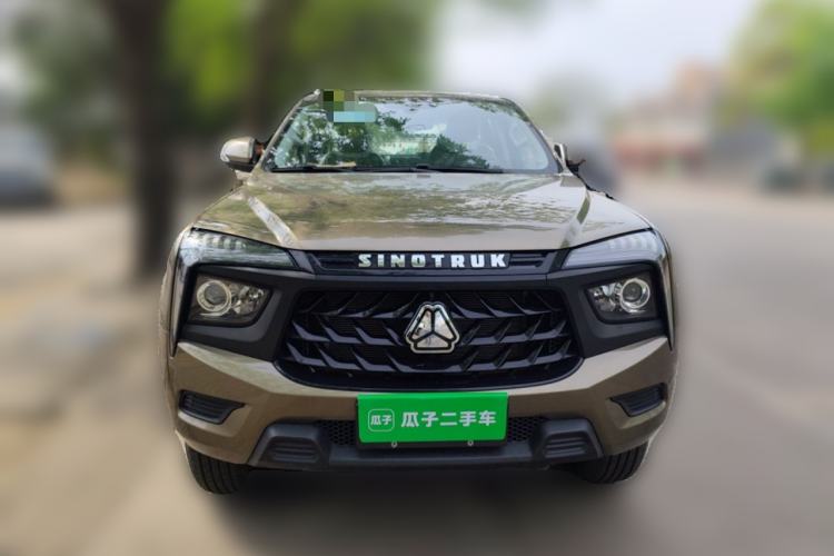 Used Sinotruk BOLDEN 2024 Commercial 2.0T Manual Diesel 4x4 Long Wheelbase Youth Edition Front