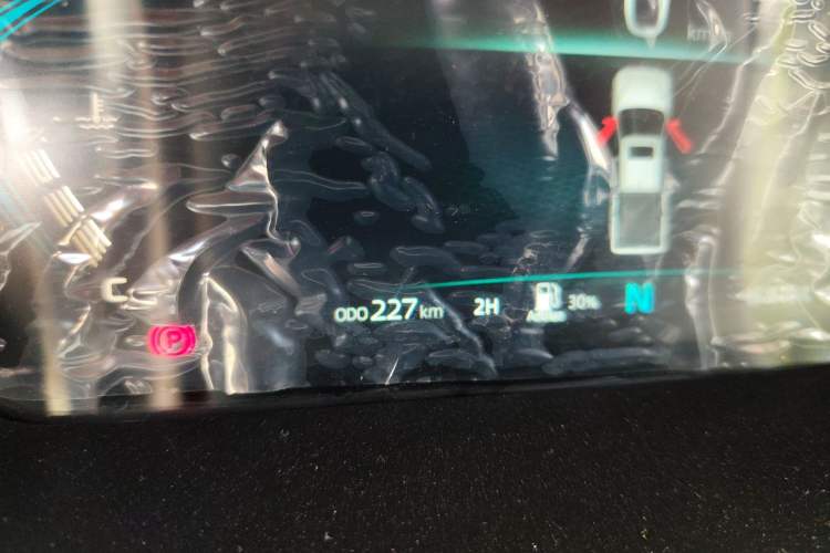 Used Sinotruk BOLDEN 2024 Commercial 2.0T Manual Diesel 4x4 Long Wheelbase Youth Edition Odometer Close Up