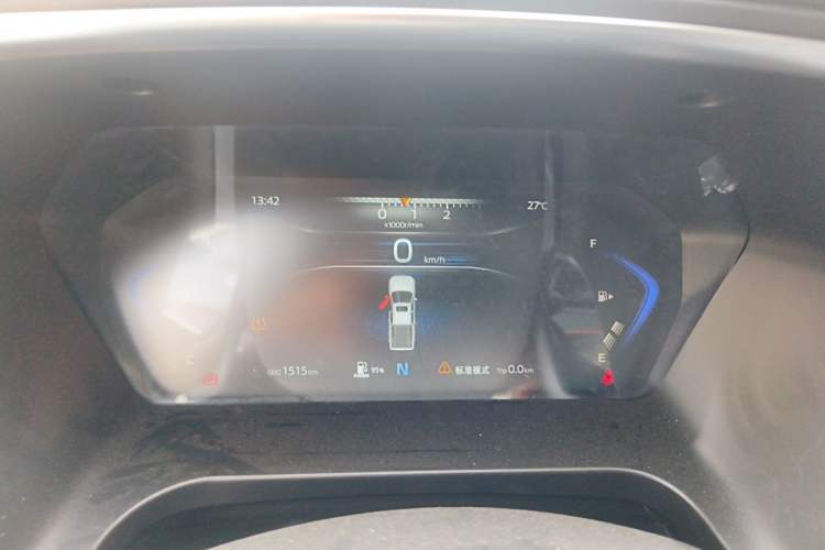 Used Sinotruk BOLDEN 2024 Commercial 2.0T Manual Diesel 4x4 Long Wheelbase Youth Edition Instrument Cluster