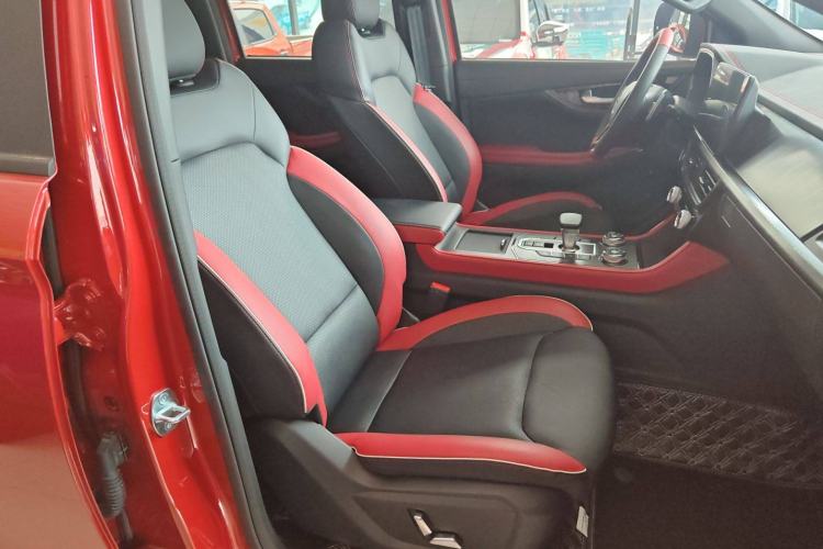 Used Sinotruk BOLDEN 2024 Off-Road 2.0T Automatic Diesel 4x4 Standard Wheelbase Professional Edition Right Front Seat
