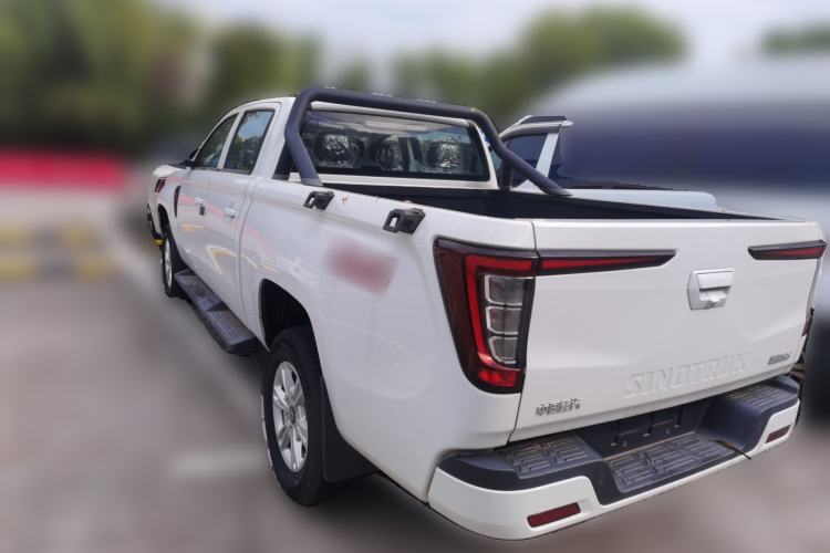 Used Sinotruk BOLDEN 2024 Commercial 2.0T Manual Diesel 4x4 Long Wheelbase Youth Edition Rear Left 45 Deg