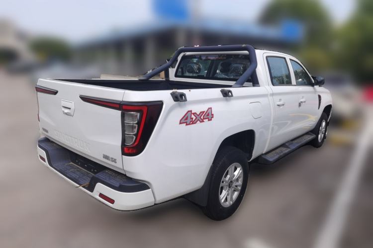 Used Sinotruk BOLDEN 2024 Commercial 2.0T Manual Diesel 4x4 Long Wheelbase Youth Edition Rear Right 45 Deg