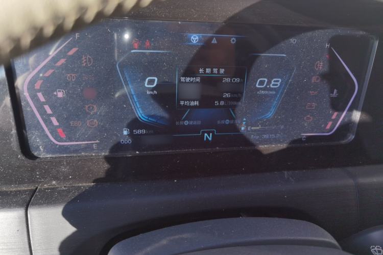 Used Sinotruk Pioneer V 2024 Multi-Function Edition 2.0T Manual Mid-Roof Low-Profile Instrument Cluster