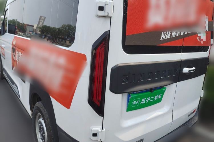 Used Sinotruk Pioneer V 2024 Multi-Function Edition 2.0T Automatic Mid-Roof with Central Axle Rear Left 45 Deg