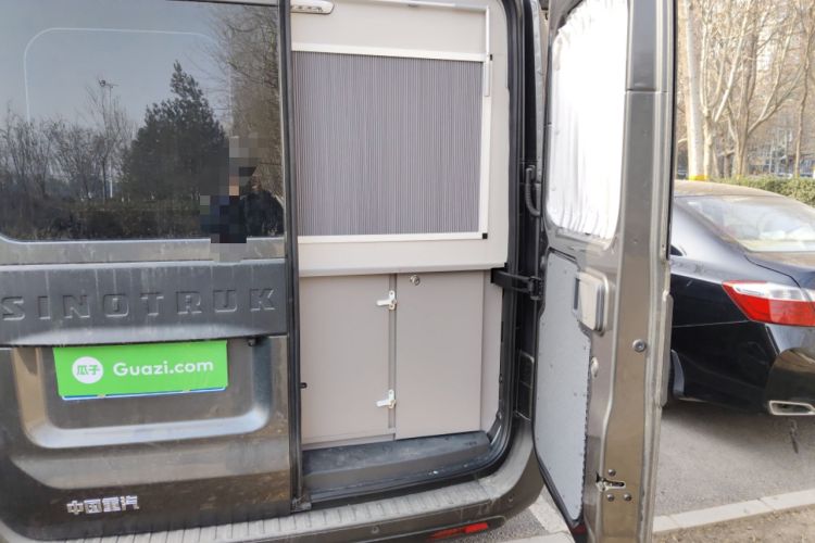 Used Sinotruk Pioneer V 2025 Multi-Function PRO Edition 2.0T Automatic Mid-Roof Mid-Height Trunk