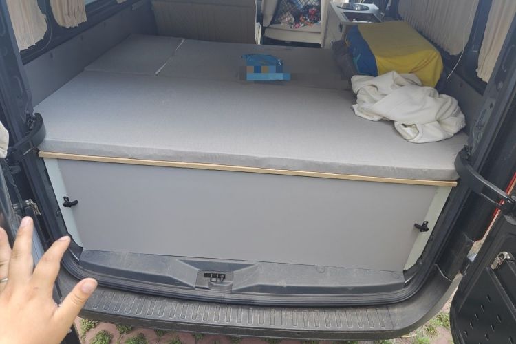 Used Sinotruk Pioneer V  Trunk