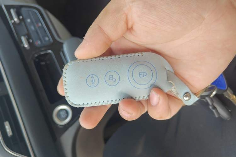 Used Sinotruk Pioneer V  Vehicle Key