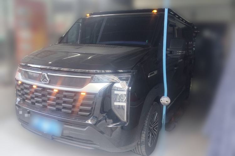 Sinotruk Pioneer V 2026 Model Yuanying·Youran 2.0T Automatic Short Wheelbase Low-Roof PRO Model