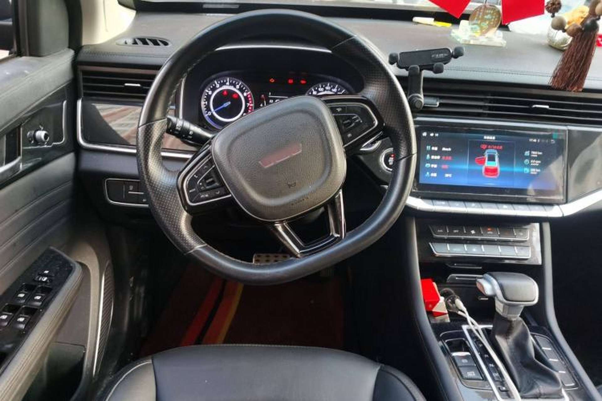 Used Sinotruk VGV U70 2021 1.5T Automatic Youyue Edition 7-Seater Steering Wheel