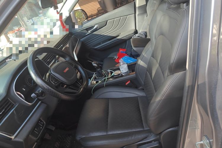 Used Sinotruk VGV U70 2020 1.5T Manual Elite Sunroof Version 6 Seats Left Front Seat