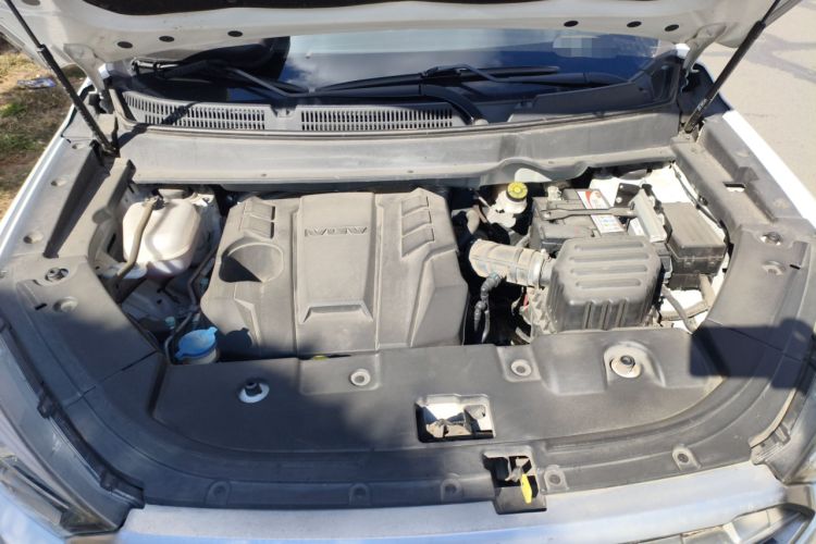 Used Sinotruk VGV U70 2021 1.5T Automatic Youyue Edition 7-Seater Engine Bay