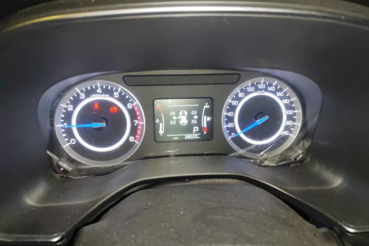 Used Sinotruk VGV U70 2021 1.5T Automatic Luxury Edition 7-Seater Instrument Cluster
