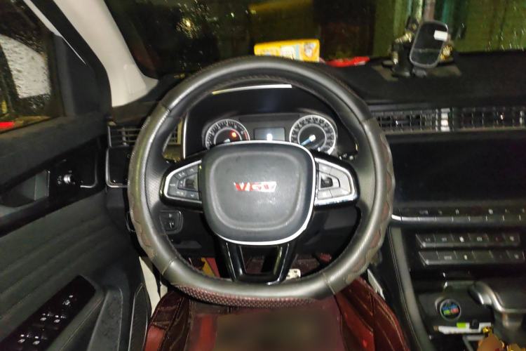Used Sinotruk VGV U70 2021 1.5T Automatic Luxury Edition 7-Seater Steering Wheel