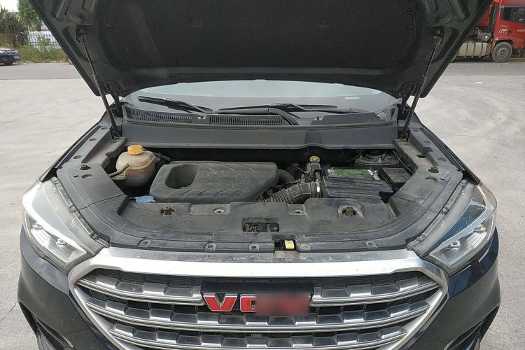 Used Sinotruk VGV U70 2020 1.5T Automatic Smart Luxury 7-Seater Engine Bay