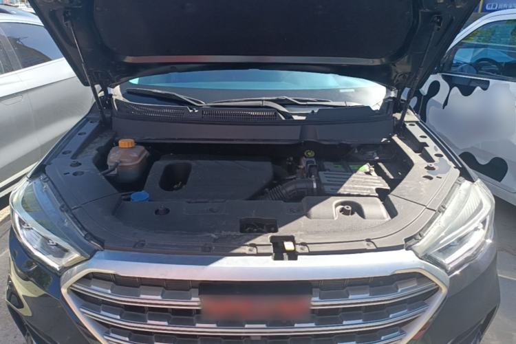 Used Sinotruk VGV U70 2020 1.5T Automatic Smart Luxury 7-Seater Engine Bay