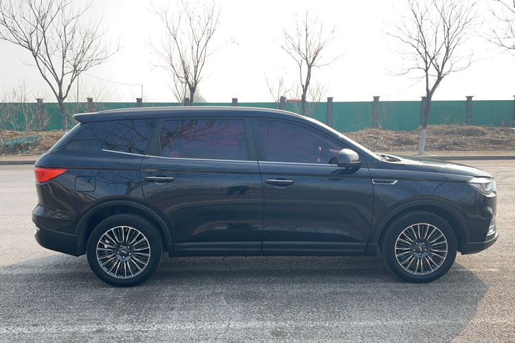 Used Sinotruk VGV U70 2020 1.5T Automatic Smart Luxury 7-Seater Exterior 1