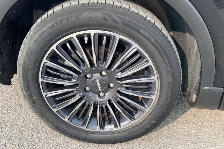 Used Sinotruk VGV U70 2020 1.5T Automatic Smart Luxury 7-Seater Exterior 3