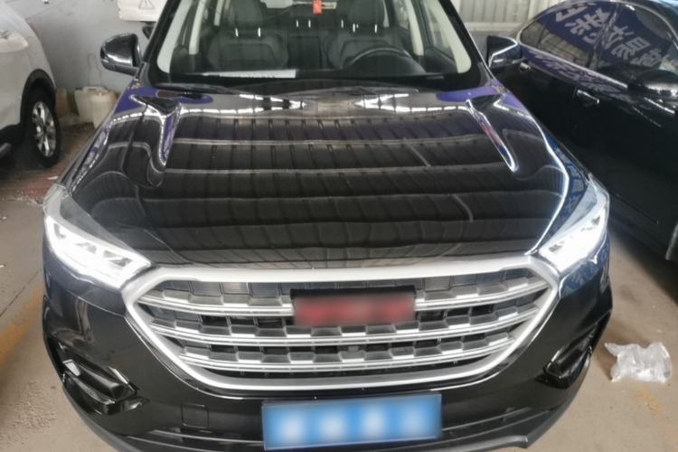 Used Sinotruk VGV U70 2020 1.5T Automatic Smart Luxury 7-Seater Front