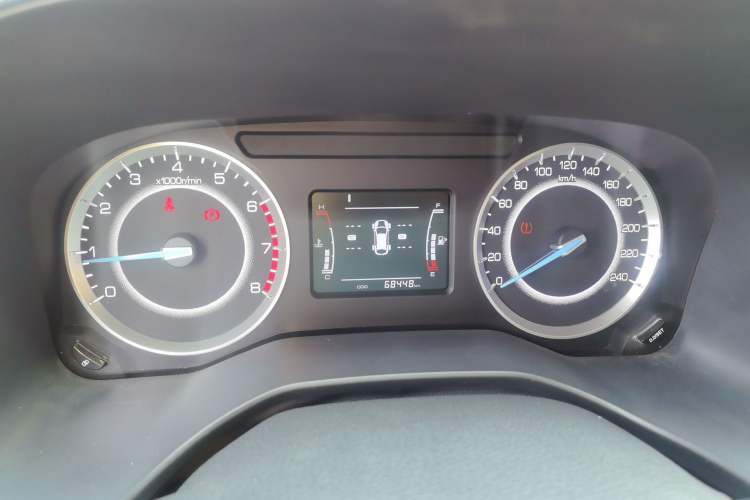 Used Sinotruk VGV U70 2020 1.5T Manual Elite Sunroof Version 7 Seats Instrument Cluster