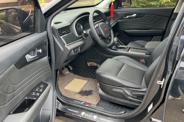 Used Sinotruk VGV U70 2020 1.5T Automatic Smart Enjoyment Elite Navigation Version 7 Seats Interior 1