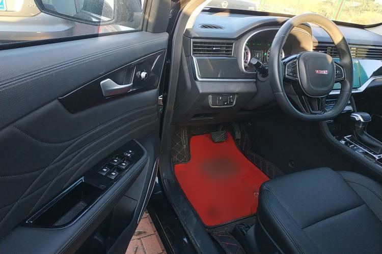 Used Sinotruk VGV U70 2020 1.5T Automatic Smart Enjoyment Elite Navigation Version 7 Seats Interior 2