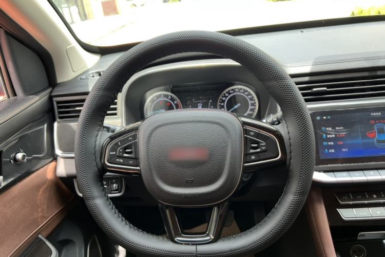 Used Sinotruk VGV U70 2020 1.5T Automatic Smart Luxury 7-Seater Interior 2