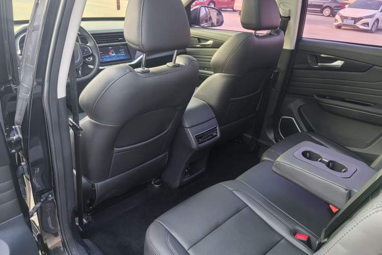 Used Sinotruk VGV U70 2020 1.5T Automatic Smart Enjoyment Elite Edition 5 Seats Interior 2