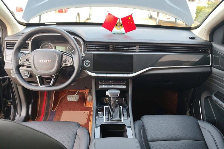 Used Sinotruk VGV U70 2020 1.5T Automatic Smart Enjoyment Elite Navigation Version – 6 Seats Interior 2