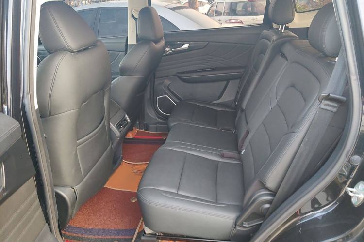 Used Sinotruk VGV U70 2020 1.5T Automatic Smart Enjoyment Elite Navigation Version – 6 Seats Interior 4
