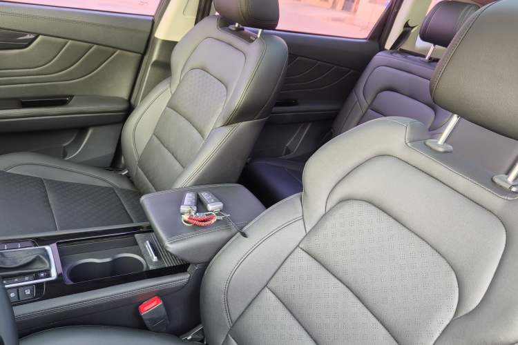 Used Sinotruk VGV U70 2020 1.5T Automatic Smart Enjoyment Elite Edition 5 Seats Interior 7