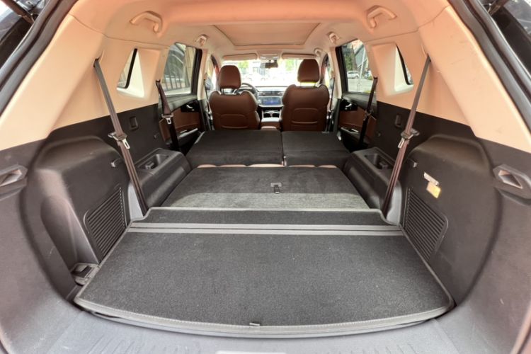 Used Sinotruk VGV U70 2020 1.5T Automatic Smart Luxury 7-Seater Interior 9