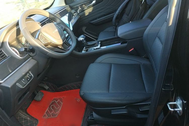 Used Sinotruk VGV U70 2020 1.5T Automatic Smart Enjoyment Elite Navigation Version 7 Seats Left Front Seat