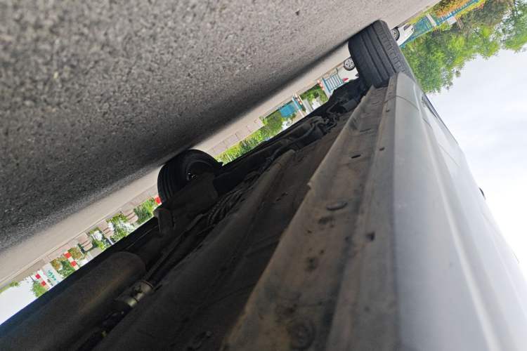 Used Sinotruk VGV U70 2020 1.5T Manual Elite Sunroof Version 7 Seats Right Side Sill