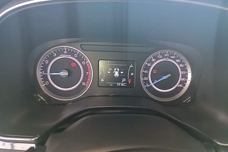 Used Sinotruk VGV U70 2020 1.5T Automatic Smart Enjoyment Elite Version 7 Seats Instrument Cluster