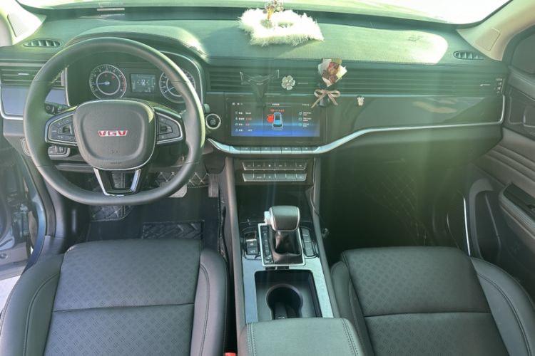 Used Sinotruk VGV U70 2020 1.5T Automatic Smart Enjoyment Elite Version 7 Seats Interior 3
