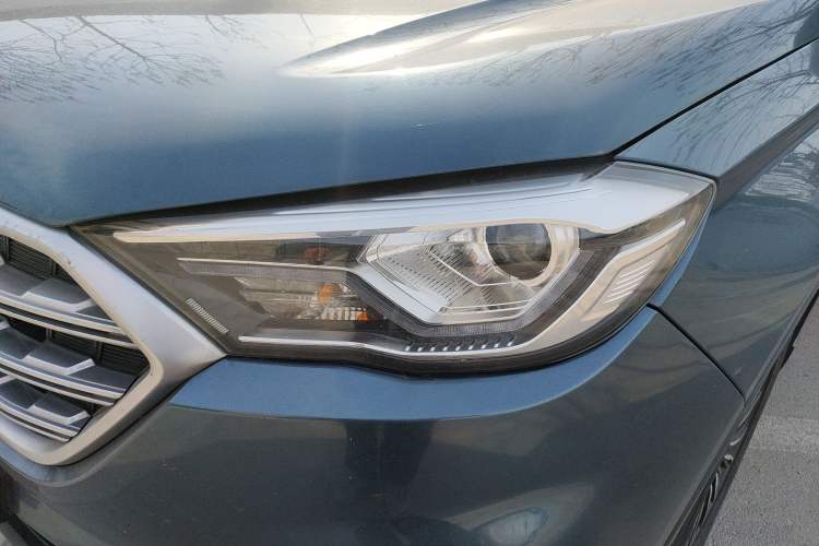 Used Sinotruk VGV U70 2020 1.5T Automatic Smart Enjoyment Elite Version 7 Seats Left Front Headlight