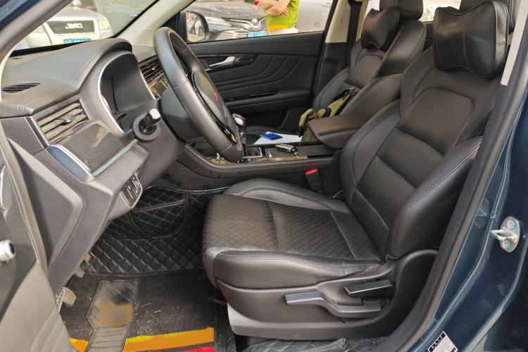 Used Sinotruk VGV U70 2020 1.5T Manual Elite Edition 7-Seater Left Front Seat