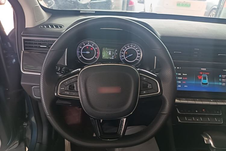 Used Sinotruk VGV U70 2020 1.5T Automatic Smart Enjoyment Elite Version 7 Seats Steering Wheel