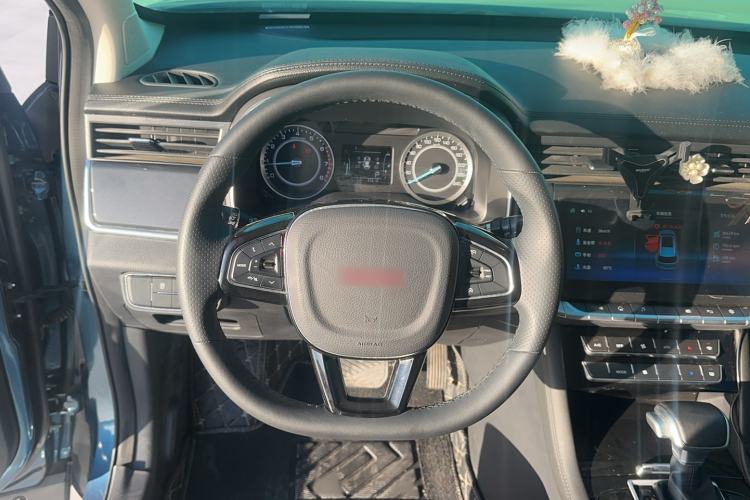 Used Sinotruk VGV U70 2020 1.5T Automatic Smart Enjoyment Elite Version 7 Seats Steering Wheel