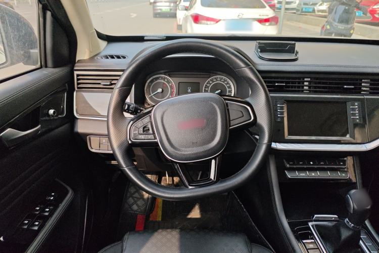Used Sinotruk VGV U70 2020 1.5T Manual Elite Edition 7-Seater Steering Wheel