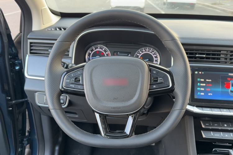 Used Sinotruk VGV U70 2020 1.5T Automatic Smart Enjoyment Elite Version 7 Seats Steering Wheel