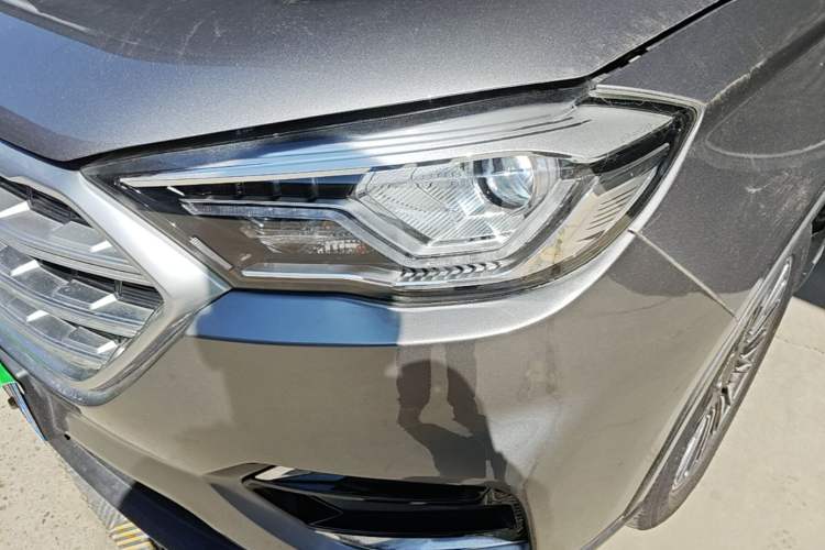 Used Sinotruk VGV U70 2020 1.5T Manual Elite Sunroof Version 7 Seats Left Front Headlight