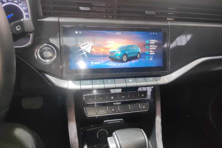 Used Sinotruk VGV U70 2020 1.5T Automatic Smart Luxury 7-Seater Audio And AC Panel