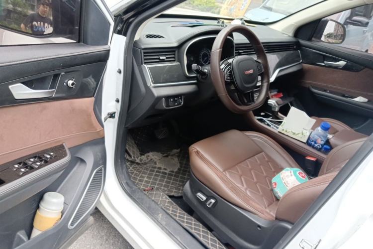 Used Sinotruk VGV U70 2020 1.5T Automatic Smart Luxury 7-Seater Driver Seat