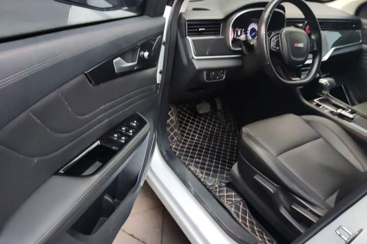 Used Sinotruk VGV U70 2020 1.5T Automatic Smart Enjoyment Elite Version 7 Seats Driver Seat