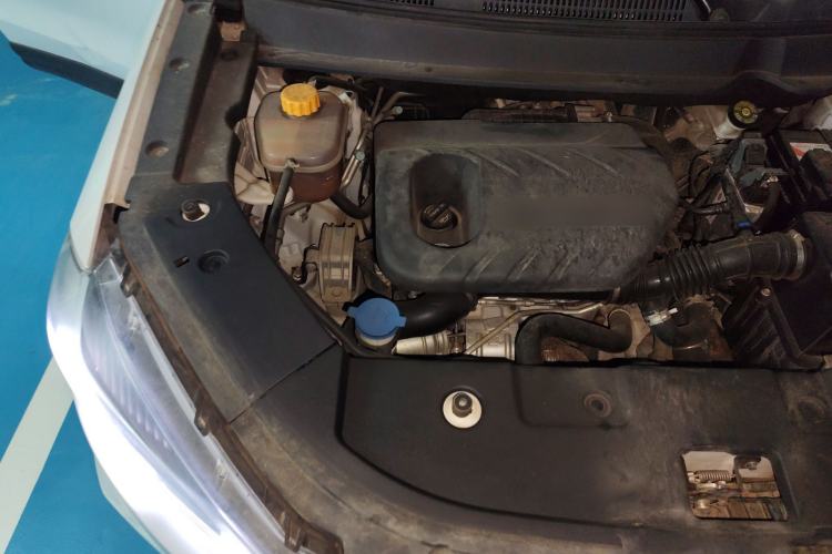 Used Sinotruk VGV U70 2020 1.5T Automatic Smart Luxury 7-Seater Engine Bay Right