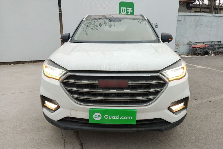 Used Sinotruk VGV U70 2020 1.5T Automatic Smart Luxury 7-Seater Front